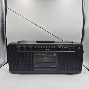 General Electric GE Cassette Recorder ~ AM/FM Stereo ~ 3-5454B ~ Tested